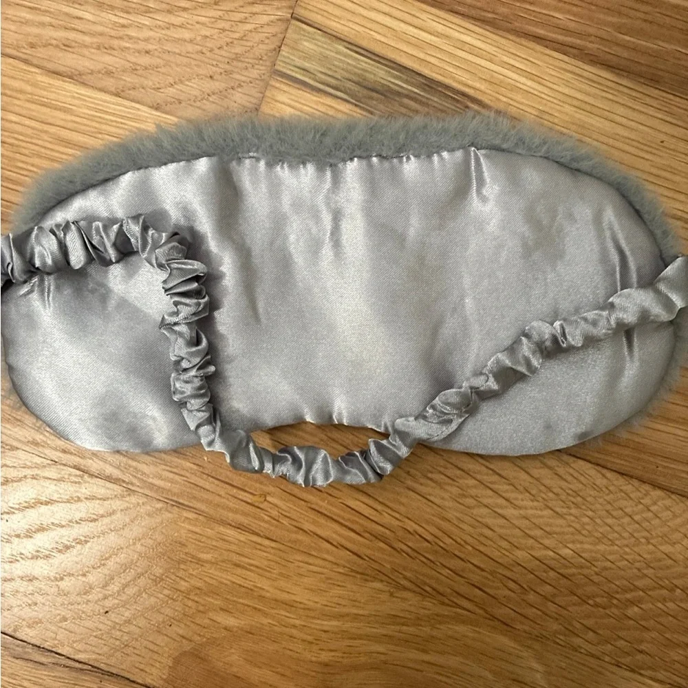 Gray Sloth Sleep Mask - Picture 2 of 2